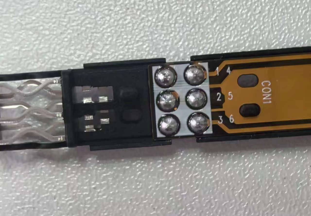 ���ܵ���Ԫ�����º���